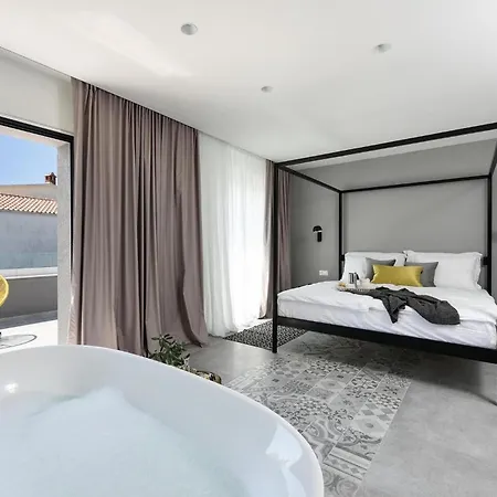 Opal Holiday home *
